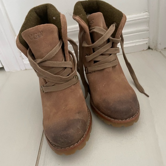 COPY - UGG Winter Heels (lined with Sherpa) - Picture 5 of 6